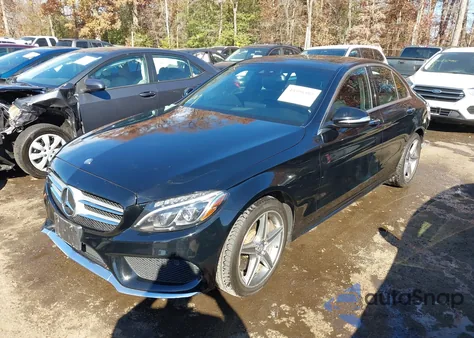 2015 Mercedes-Benz C 300 Sport 4Matic из США, поврежденный, VIN 55SWF4KB7FU025811